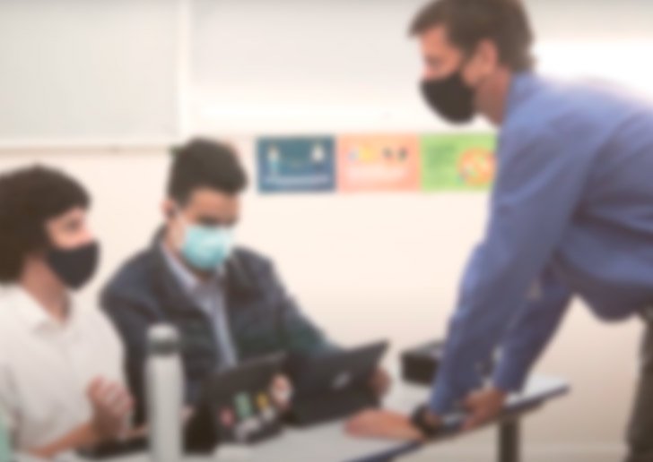 aluno-IB-mercado-de-trabalho-pueri-domus-futuro-e-carreira